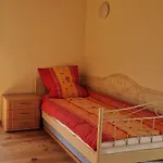 Feel Good, Enjoy Nature In A New Eco-wooden House Сasa de vacaciones Witzenhausen