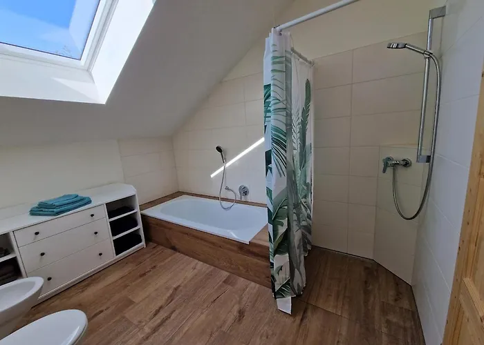 Hébergement de vacances Feel Good, Enjoy Nature In A New Eco-wooden House